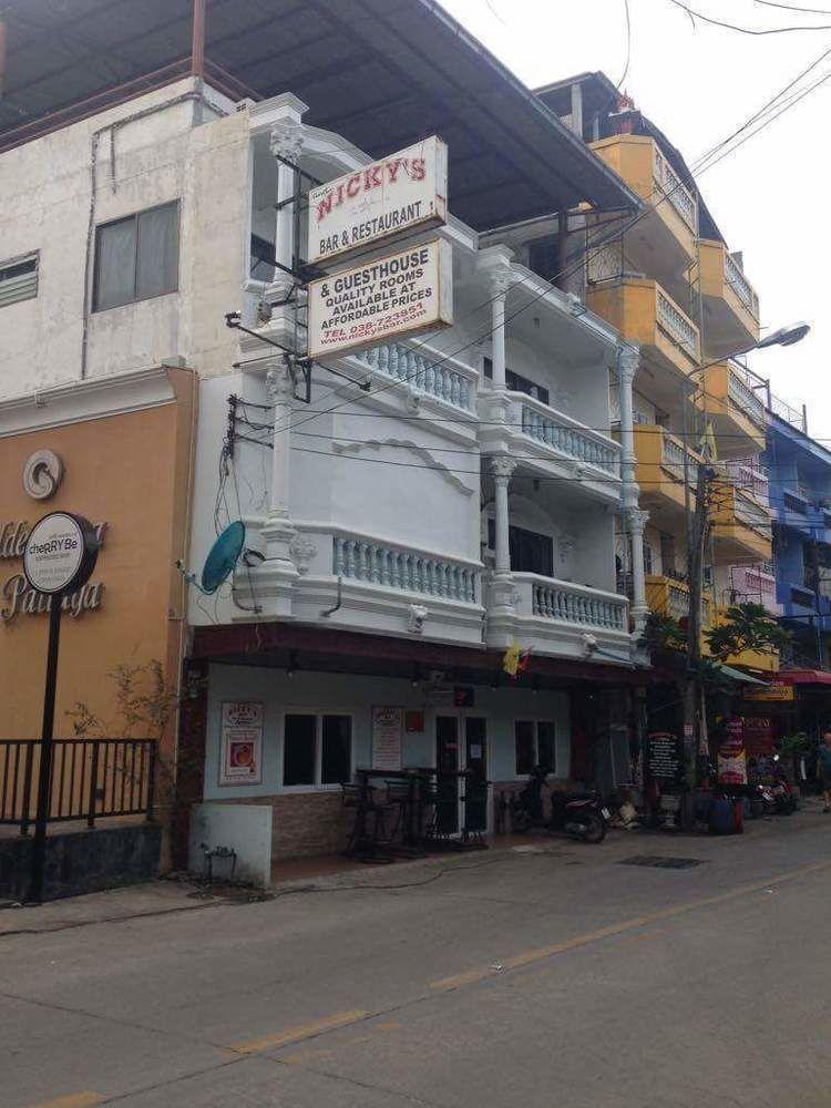 Nickys Guesthouse Pattaya Exterior photo