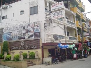 Nickys Guesthouse Pattaya Exterior photo